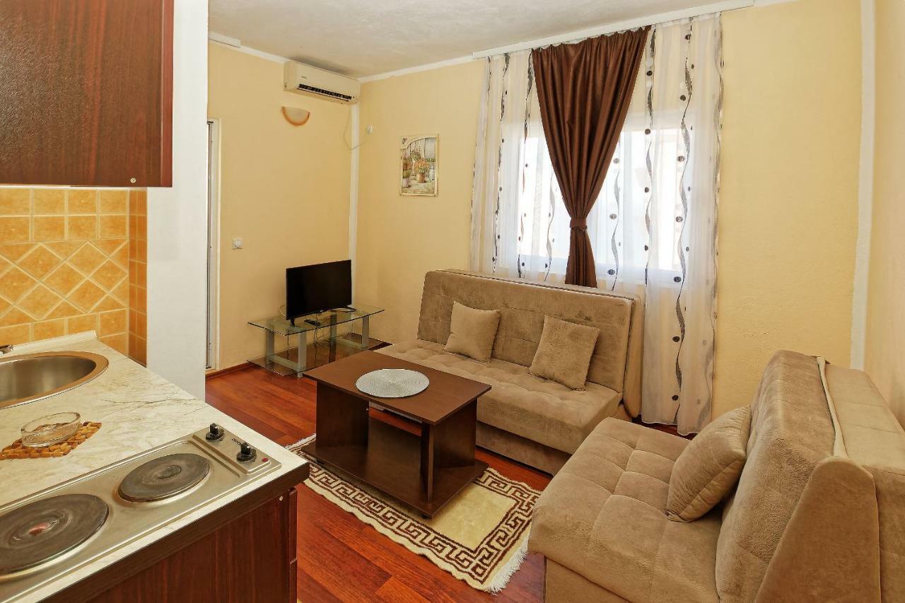 Apartments Ajla อัตเจฮะห์ ภายนอก รูปภาพ