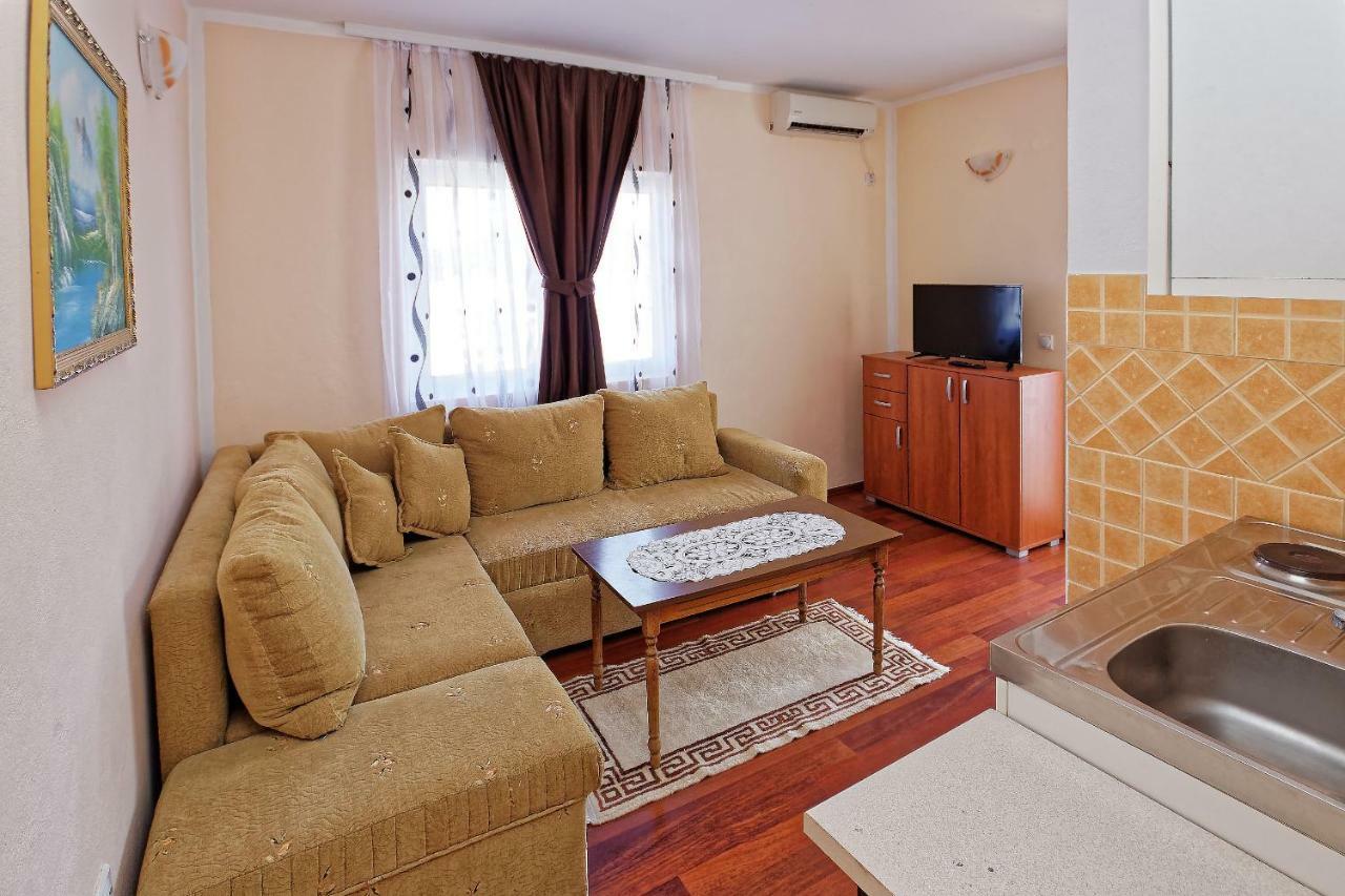 Apartments Ajla อัตเจฮะห์ ภายนอก รูปภาพ
